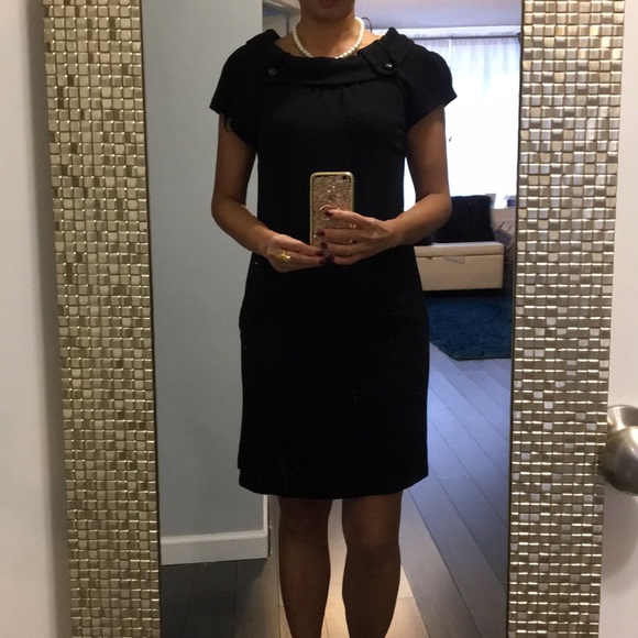 Tahari Dresses & Skirts - Tahari office to evening w/pockets!!